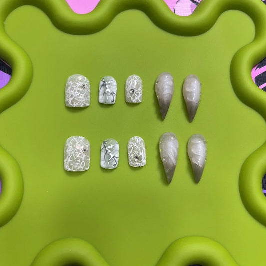 Chain & Spike Gothic Stiletto Press-On Nails